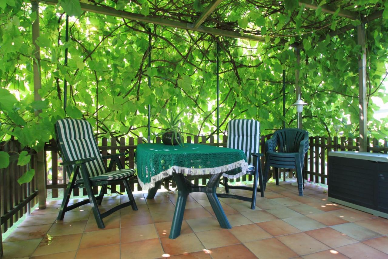 B&B Am See Koeln - Privatzimmer Eksteriør billede