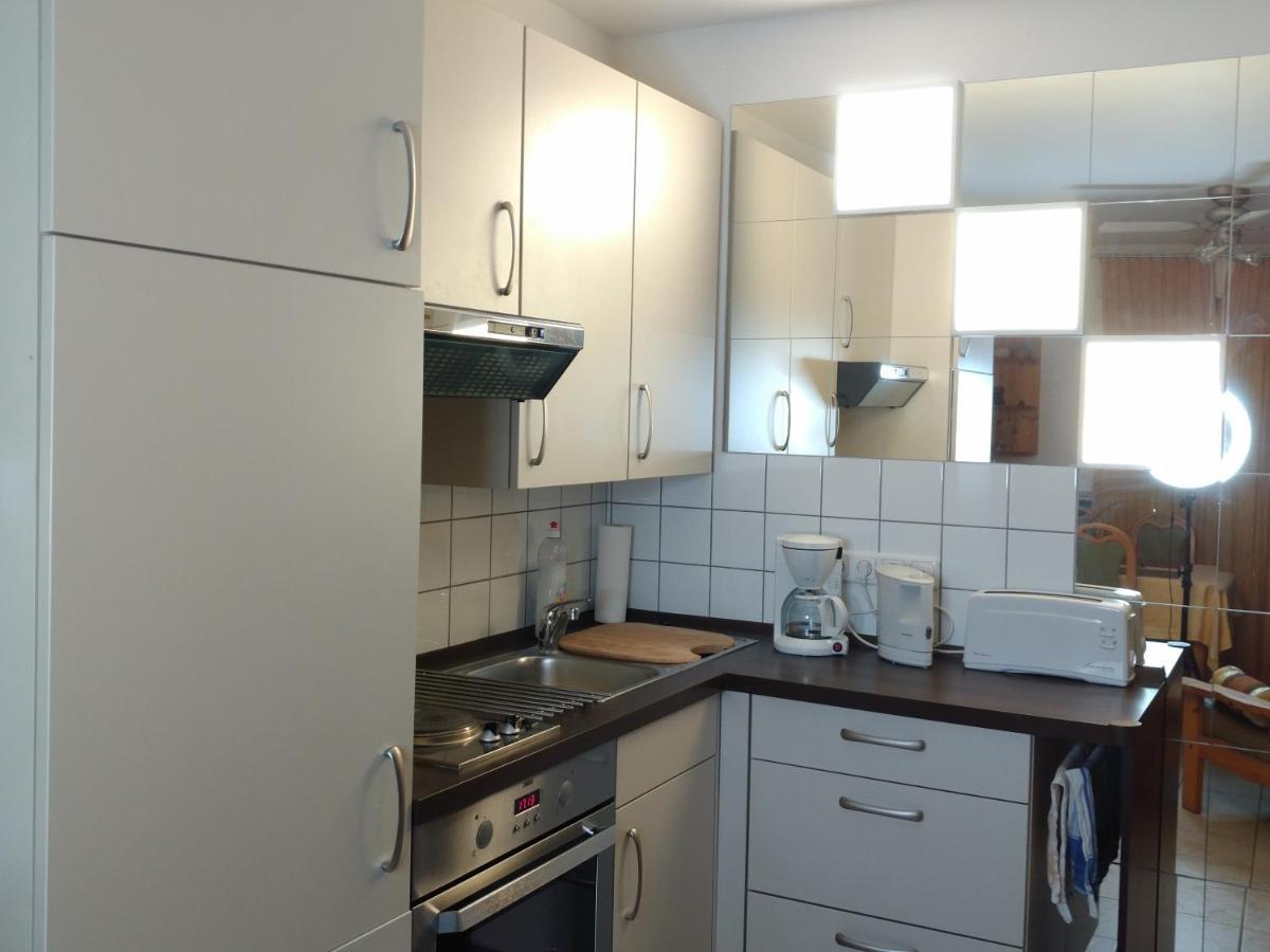 B&B Am See Koeln - Privatzimmer Eksteriør billede