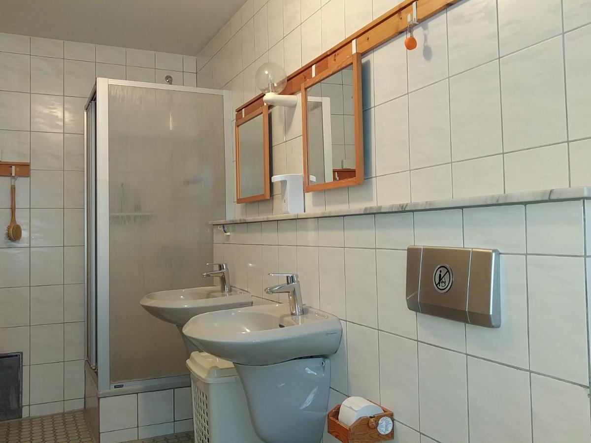 B&B Am See Koeln - Privatzimmer Eksteriør billede